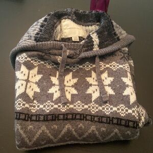 Men’s Grey American Eagle Size XL Holiday Sweater